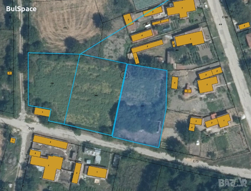 Продавам три съседни парцела, снимка 1