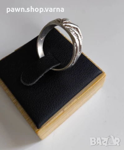 Сребърен пръстен 925 проба – елегантен и стилен, снимка 4 - Пръстени - 50990446