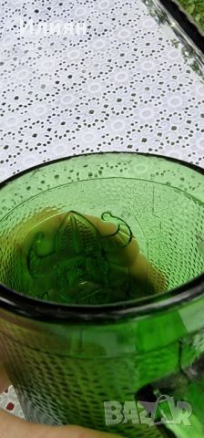 Винтидж зелени стъклени чаши за бира  с изображение на викингски воин., снимка 9 - Чаши - 46475749