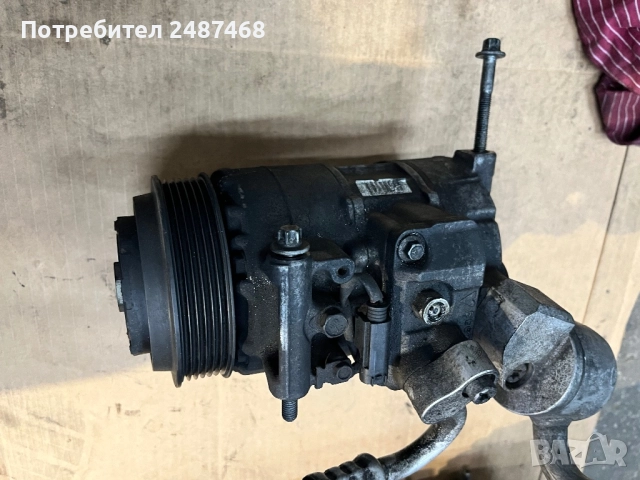 Компресор климатик Мерцедес W212 OM651, снимка 2 - Части - 52647077