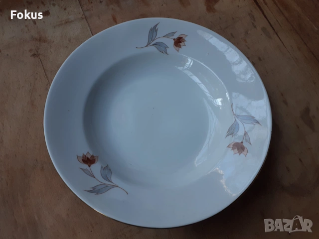 Български порцелан чиния цветя