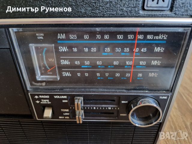 Радиокасетофон Aiwa TPR-202, снимка 4 - Радиокасетофони, транзистори - 46491075