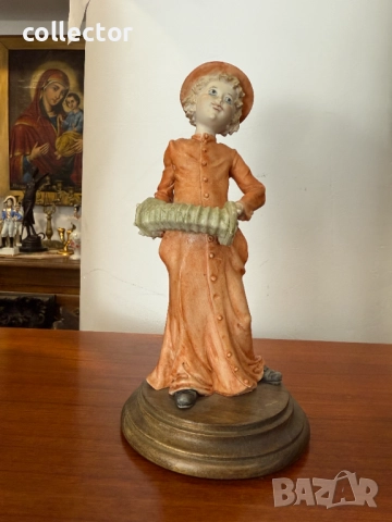 Италианска порцеланова фигура на Capodimonte. №7388, снимка 6 - Колекции - 51886916