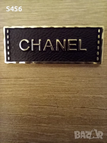  Cristian Dior, Gucci брошка,обеци Loewe,Chanel обеци, снимка 8 - Други - 50262631