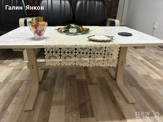 Продавам масичка и диванче, плюс още два стола. Тел. 0899167126 , снимка 3 - Столове - 47249984