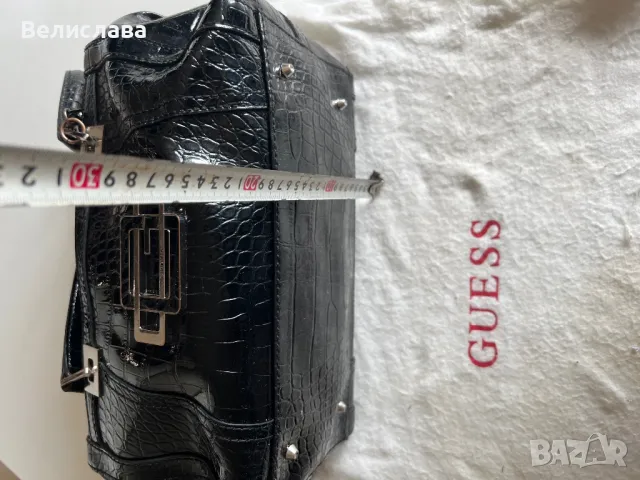 Чанта Guess, снимка 7 - Чанти - 49299048