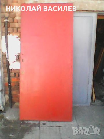Плътна   *     Метална   врата     с     каса    90  х   2   м     ., снимка 1 - Входни врати - 44052373
