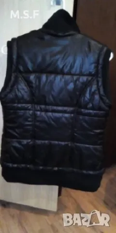 Оригинален елек Adidas размер UK10 , снимка 2 - Елеци - 50382318