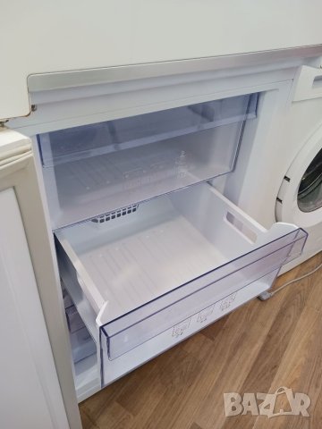 Хладилник с фризер  BEKO - система Neo frost, снимка 5 - Хладилници - 45635861