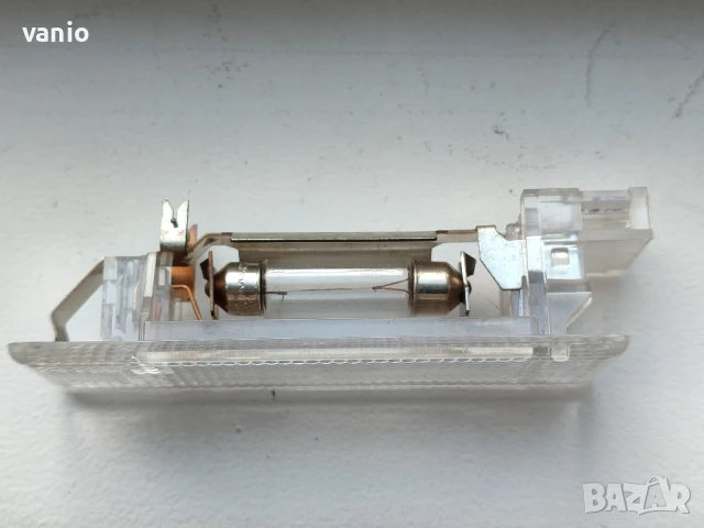 Плафон Фолксваген Голф 5 VW Golf, снимка 3 - Аксесоари и консумативи - 51220308