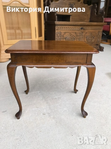 Масичка в стил Queen Anne 