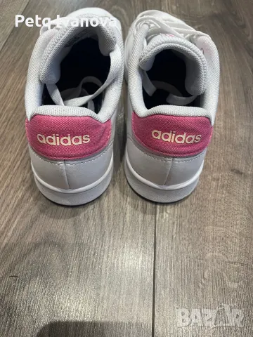 Детски кецове Adidas, снимка 3 - Детски маратонки - 47109329