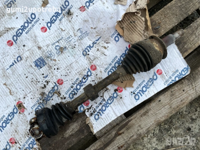 Предна Лява Полуоска Mazda CX3 77kW 1.5дизел 2015