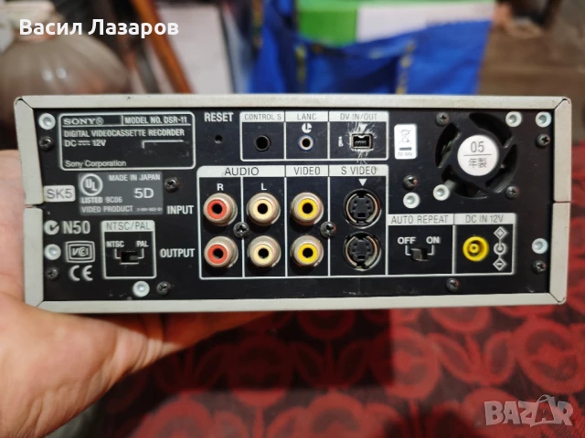Видеокасетофон Sony DSR-11 minidv dvcam, снимка 2 - Плейъри, домашно кино, прожектори - 50936703
