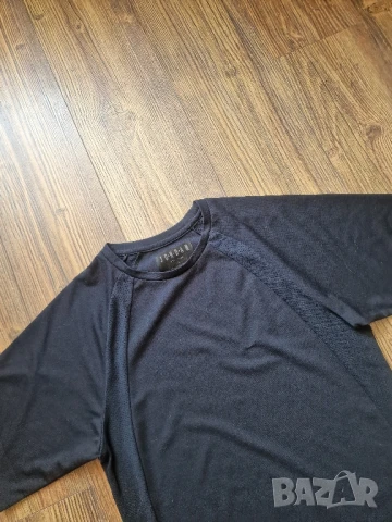 Страхотна мъжка тениска NIKE  JORDAN размер S , снимка 3 - Тениски - 50957929