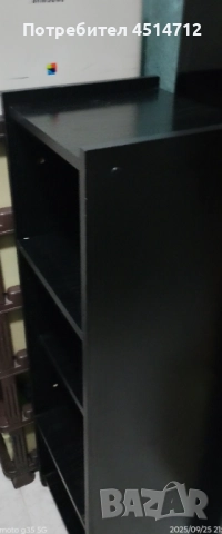 Италиански ,бутиков шкаф вис.108см,дълб.30см,ш.33см.