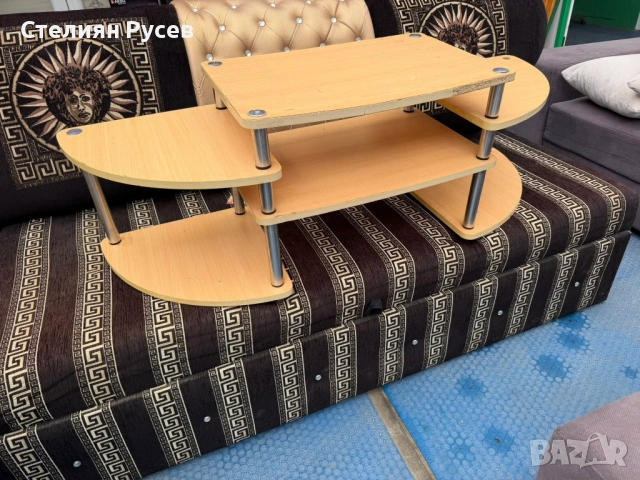 040411 холна ТВ TV Маса 125см  цена 12 евро или 23,47  лв смр -  125см широка / 3 нива       БЕЗ кур