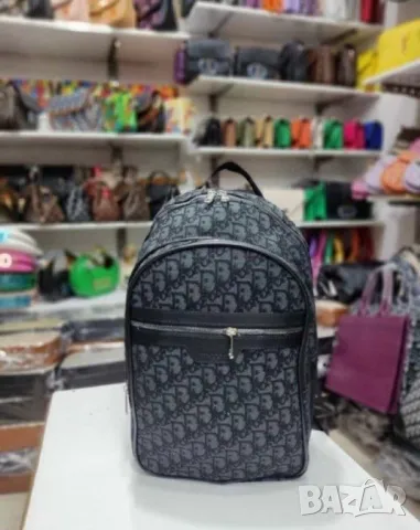 раници christian dior louis vuitton , снимка 10 - Раници - 46863259