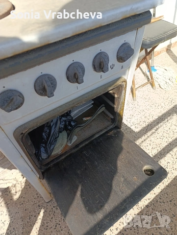 Уникална ретро печка, снимка 4 - Антикварни и старинни предмети - 54286555