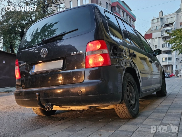 VW Touran 2.0 FSI, 2004 г., снимка 5 - Автомобили и джипове - 53223441