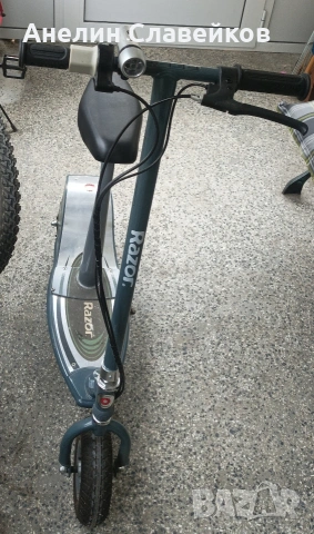 Електрическа тротинетка RAZOR, снимка 6 - Скутери и тротинетки - 54166859
