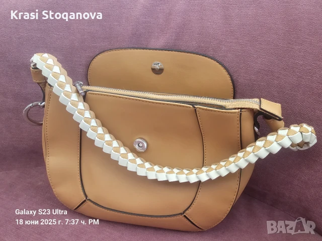 Дамска Чантичка CARPISA Made in Italy , снимка 4 - Чанти - 50715567