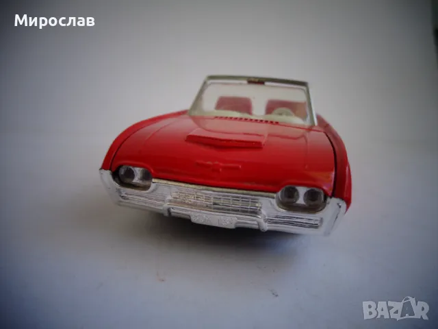  1:43 SOLIDO FORD THUNDERBIRD КОЛИЧКА ИГРАЧКА МОДЕЛ, снимка 2 - Колекции - 47675320