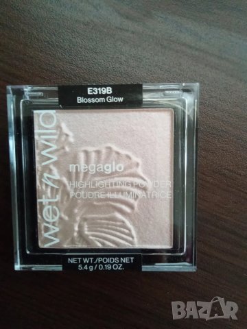 Блясък за лице Wet n Wild MegaGlo, # Blossom glow, снимка 3 - Декоративна козметика - 47740898