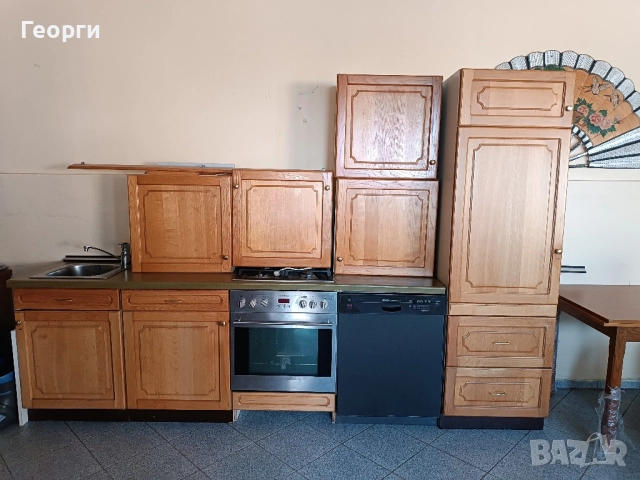 Кухня, комплект с всички електроуреди