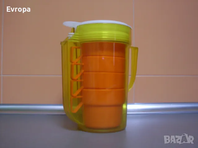 Туристически сервиз за кафе и чай.