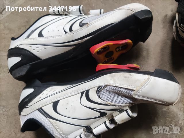Обувки за велосипед и обувки за футбол , снимка 2 - Спортна екипировка - 45536346