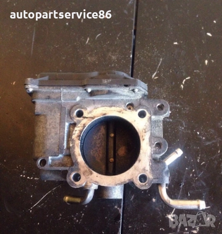 Дроселова клапа 2203028050 за Toyota Avensis (2003-2007), снимка 3 - Части - 54299101