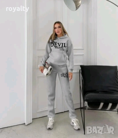 Дамски Комплект Различни Цветове , снимка 4 - Спортни екипи - 52933839