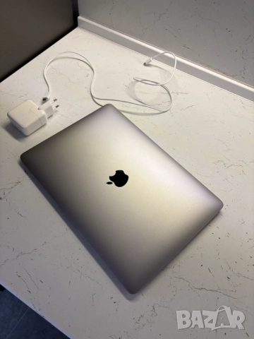 Apple MacBook Air Retina 13 2018, снимка 5 - Лаптопи за дома - 52507635