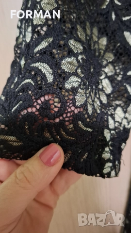 ИЗКЛЮЧИТЕЛНО КРАСИВА черна дантелена рокля на златисти цветя, снимка 5 - Рокли - 52568885