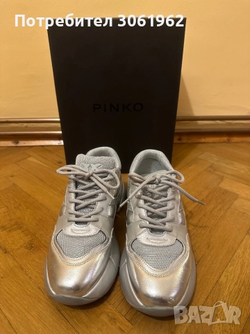 Продавам спортни обувки Pinko