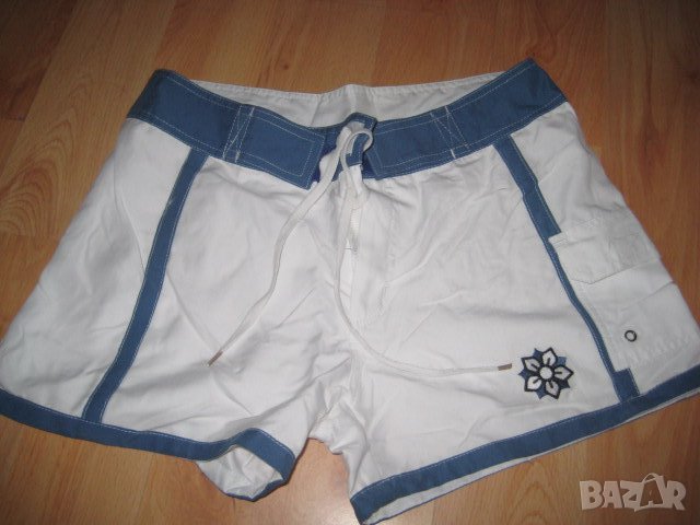 Панталонки къси, снимка 1
