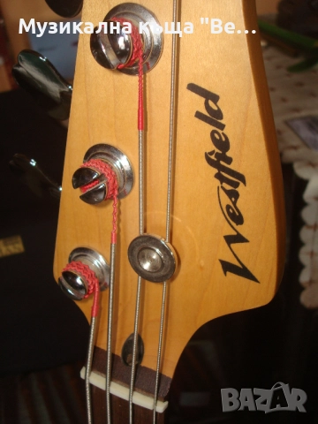 Бас китара с колан и калъф, снимка 9 - Китари - 51719582