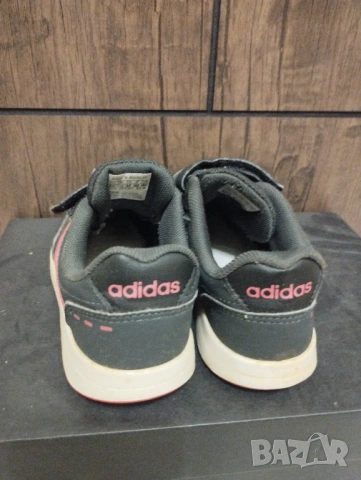 Адидас маратонки , снимка 3 - Детски маратонки - 53830441