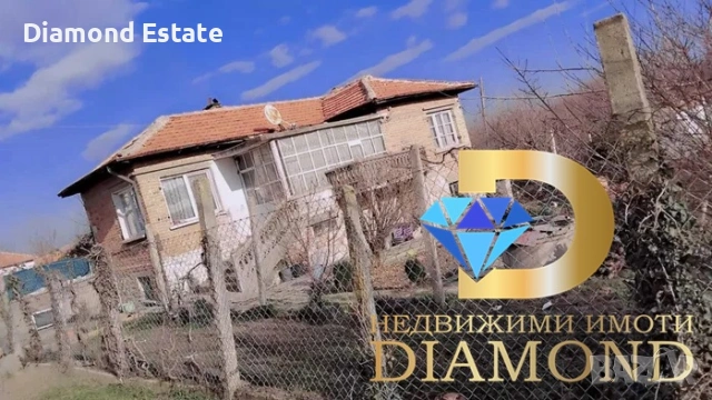 Двуетажна къща в село Бяло поле, общ. Опан, снимка 5 - Къщи - 53029730