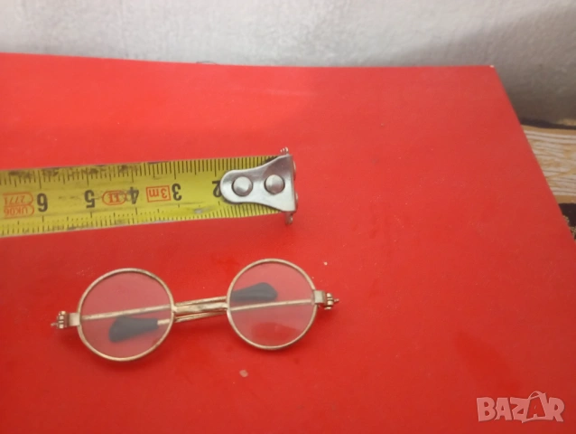 Очила за кукла,декорация