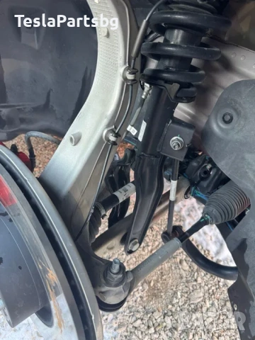 Tesla model y eu на части!, снимка 8 - Автомобили и джипове - 53285414