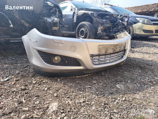 Предна броня за. Опел Астра Х Феислиф , снимка 3 - Части - 53697873