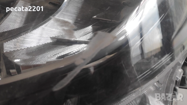 Продавам - оригинален ляв Лед фар за Тойота Корола 2020 г с лека забележк, снимка 4 - Части - 51869404