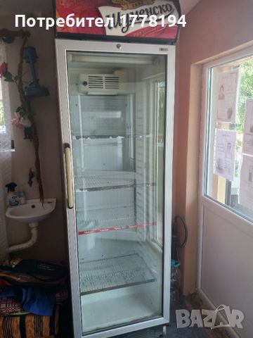 Вертикална хладилна витрина, снимка 1