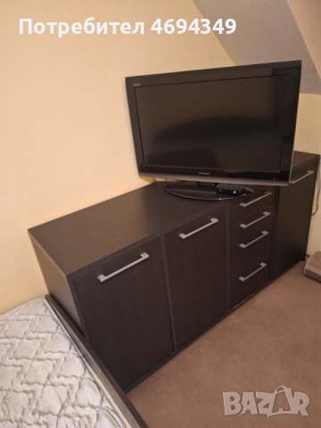 Продавам скринове и бюро, снимка 2 - Скринове - 52919623