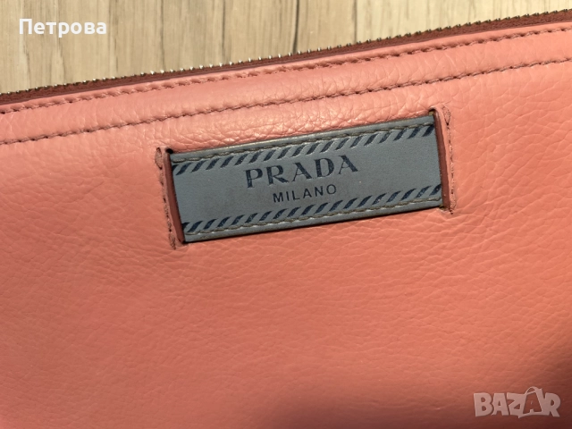Кожен портфейл Prada Оригинал, снимка 3 - Портфейли, портмонета - 51767203