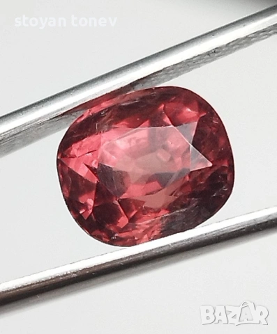 Рядък 2.49кт естествен ненагряван Падпараджа шпинел от Мианмар! Сертифициран! Нов!, снимка 12 - Други - 53649383