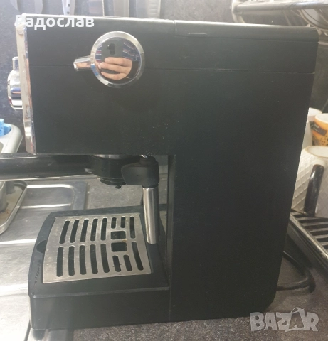 Кафемашина Saeco Poemia, снимка 3 - Кафемашини - 52965690