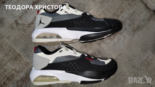 NIKE Jordan Air 200E, номер 37.5, стелка 23.5см, отлично състояние.